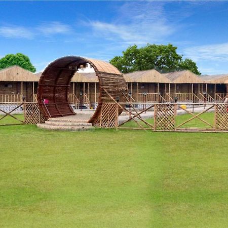 Gopika Resort Vrindavan Exterior photo