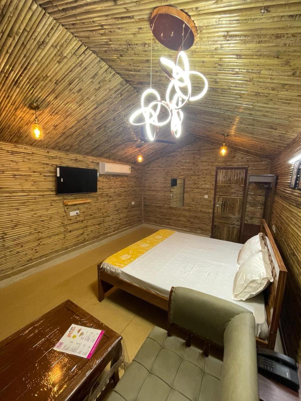 Gopika Resort Vrindavan Exterior photo